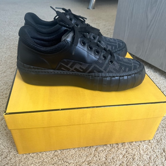 Authentic Fendi sneakers men size 7 - Picture 7 of 7